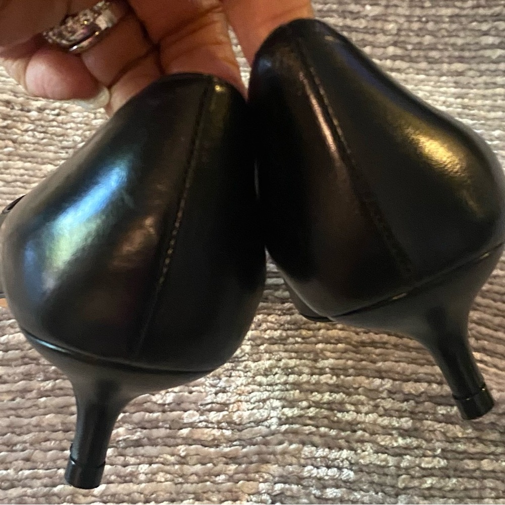 Elegant Black Women's Shoes - Picture 6 of 8